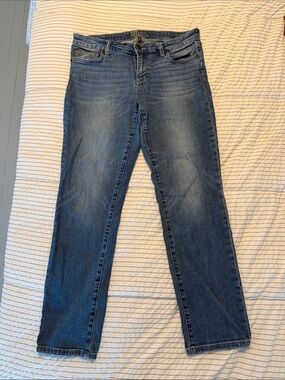 Kut from the Kloth Medium Blue Straight Leg Jeans